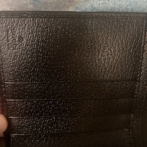 EUC Gucci Small Wallet - Picture 6 of 10